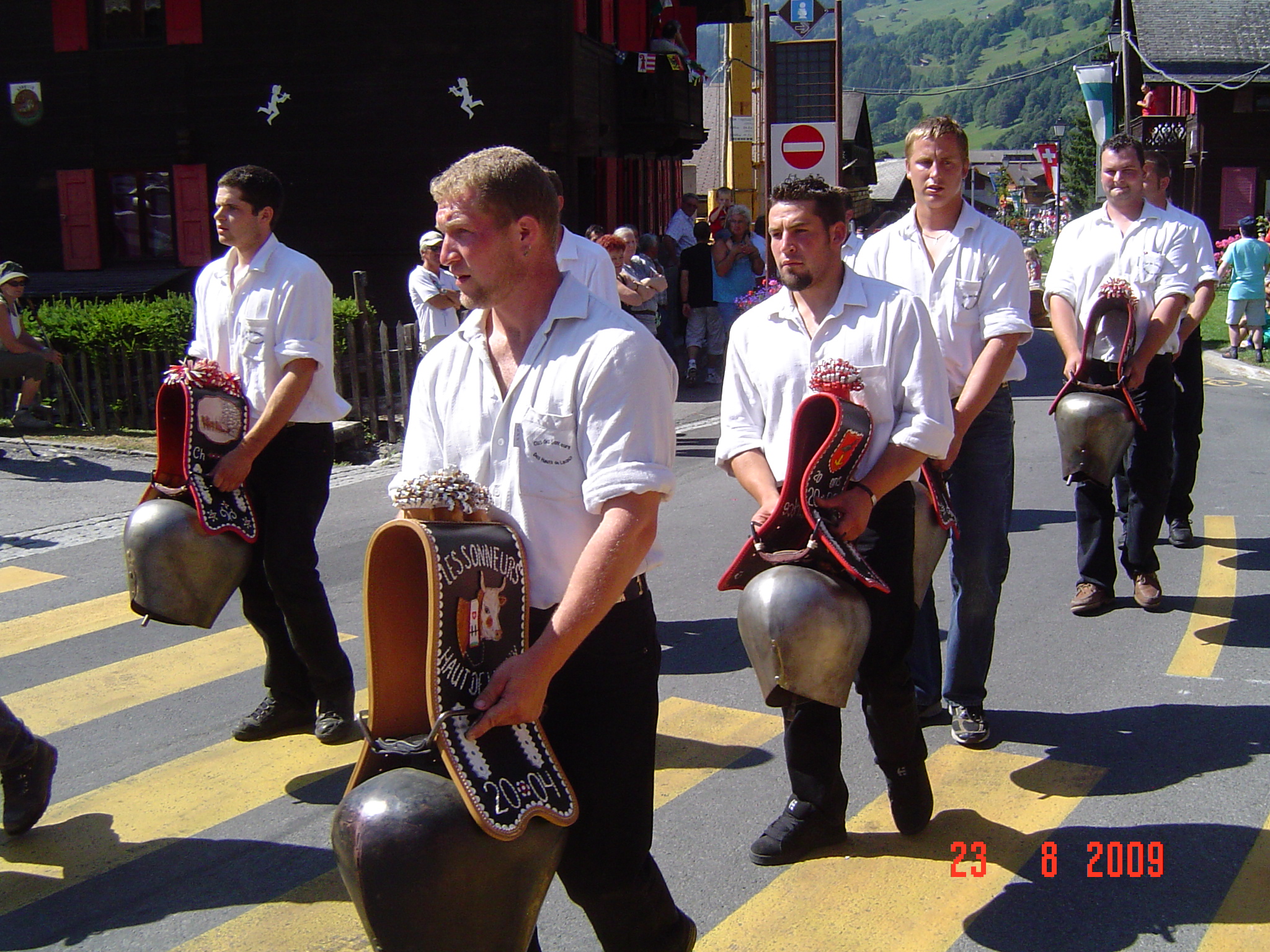 5e Fête romande des sonneurs de cloche à Savigny les 28 et 29 août 2015:  Un programme de sonnés !